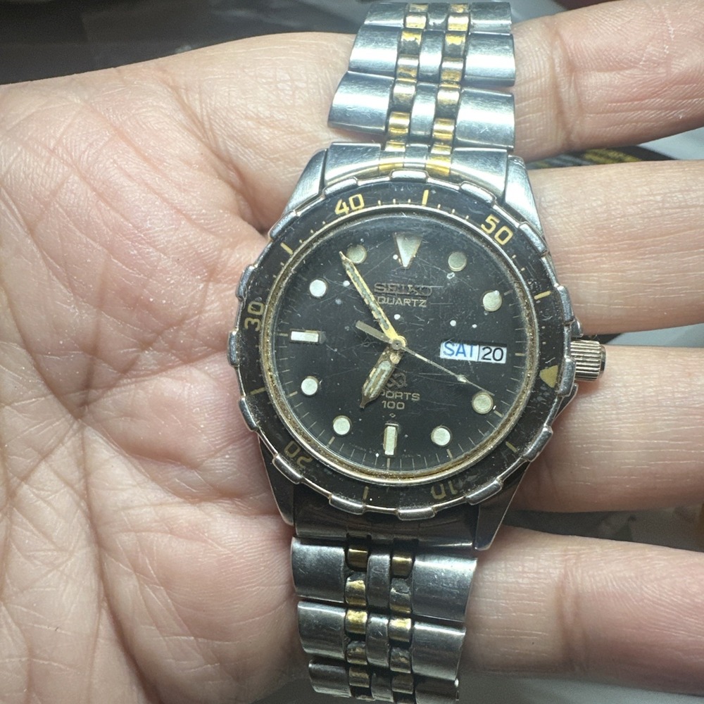 Works Seiko Sports 100 8123-7199 Two Tone Day Date Diver Style Men's Watch READ!